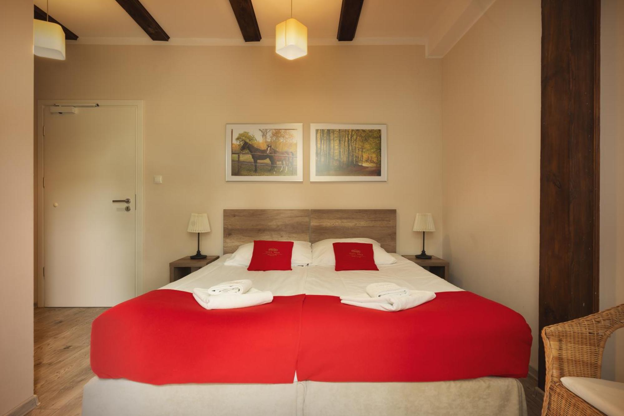 Stary Mlyn Strzeszyn Hotel Lubowo  Cameră foto